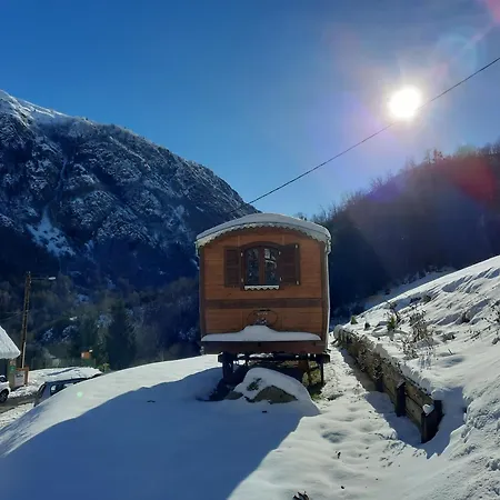 Roulotte Ancolie * Gèdre